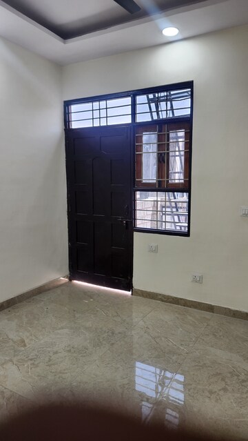 2 BHK Builder Floor For Rent in Spring Field, Sector 31