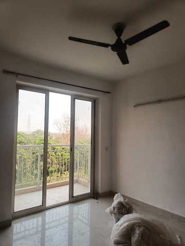 Room in 3 BHK Apartment at SS The Coralwood, Sector 84 – for Rent