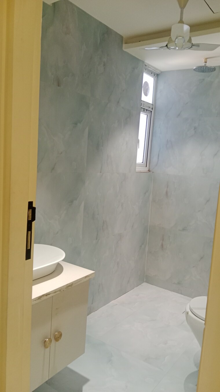 Bathroom, adore-legend 4 Bedroom 325 Sq.Yd. Builder Floor In Sector 84 Faridabad 8521075