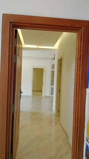 Room in 4 BHK Builder Floor at Adore Legend, Sector 84 – for Sale