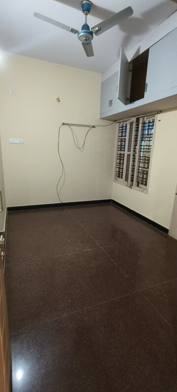 Room in 1 BHK Builder Floor at Koramangala – for Rent