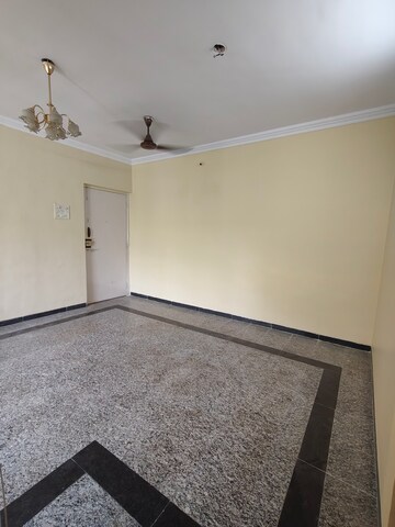 Room in 2 BHK Apartment at Dheeraj Valley, Goregaon East – for Rent