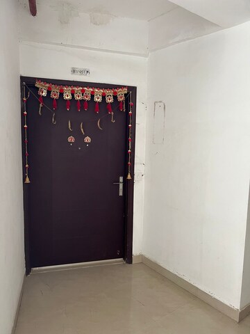 Room in 2 BHK Apartment at Spaze Privy AT4, Sector 84 – for Rent