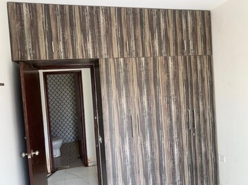 2 BHK Apartment For Rent in Pivotal Devaan, Sector 84