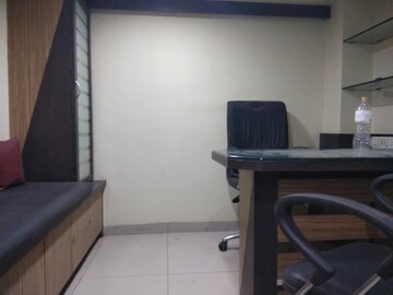 Team Area in  Office Space at Om Heera Panna Mall, Andheri West – for Sale