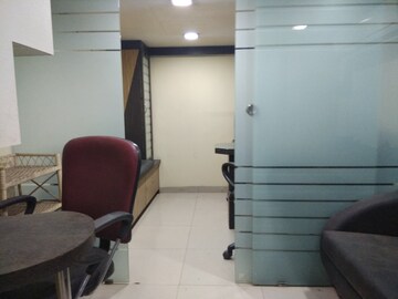 Team Area in  Office Space at Om Heera Panna Mall, Andheri West – for Sale