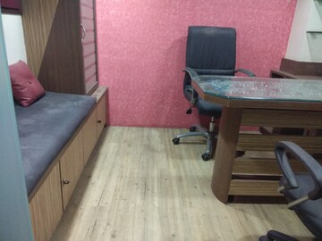 Team Area in  Office Space at Om Heera Panna Mall, Andheri West – for Sale