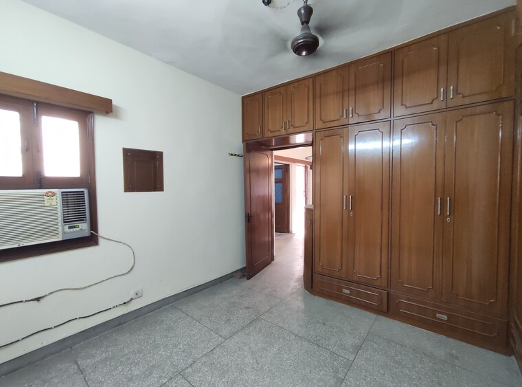 Bedroom, vasant kunj 2 Bedroom 1100 Sq.Ft. Apartment In Vasant Kunj Delhi 8521630