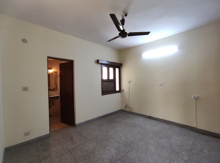 Bedroom, vasant kunj 2 Bedroom 1100 Sq.Ft. Apartment In Vasant Kunj Delhi 8521630