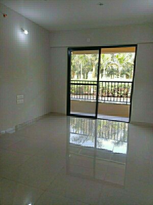 Room in 2 BHK Apartment at Magarpatta Riverview City Hornbill Heights, Loni Kalbhor – for Sale