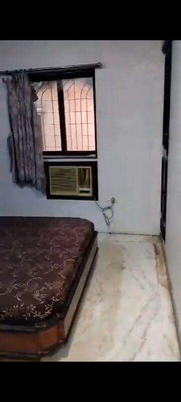 Bedroom in 3 BHK Apartment at Girgaon – for Rent