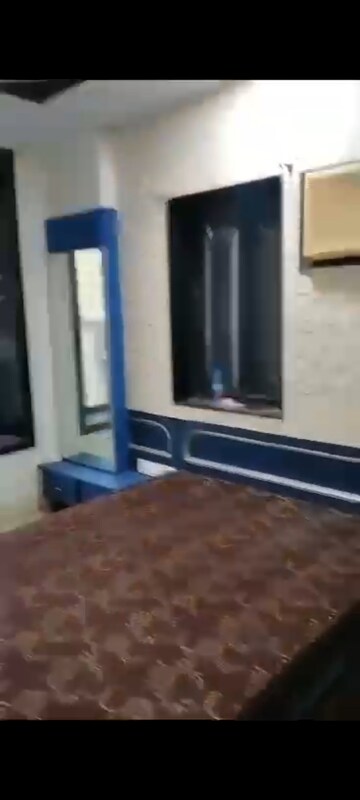 Bedroom in 3 BHK Apartment at Girgaon – for Rent
