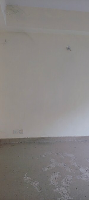 2 BHK Apartment For Sale in Paras Tierea, Sector 137