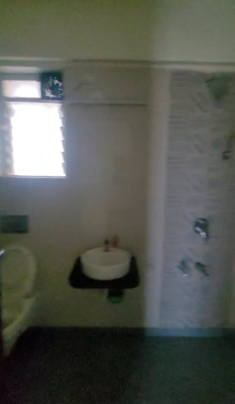 Bathroom, rosa-oasis 2 Bedroom 668 Sq.Ft. Apartment In Ghodbunder Road Thane 8521801