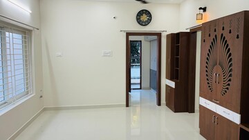 2 BHK Builder Floor For Sale in Selaiyur
