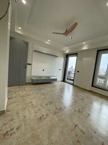 Living Room in 4 BHK Builder Floor at Sector 57 – for Sale