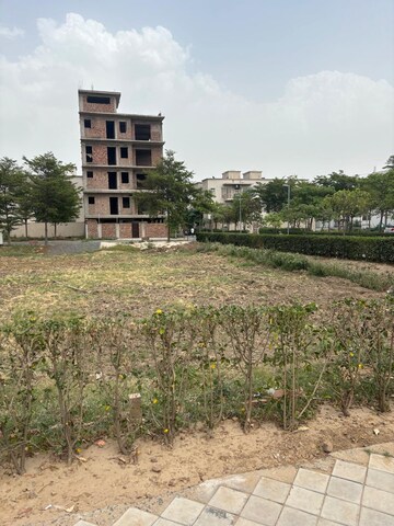  Plot For Sale in BPTP Amstoria Plot, Sector 102