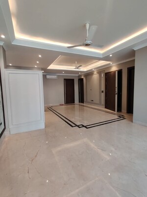 Living Room in 4 BHK Builder Floor at Sector 52 – for Sale