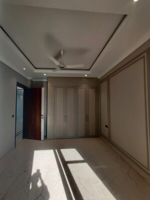 Bedroom in 4 BHK Builder Floor at Sector 52 – for Sale