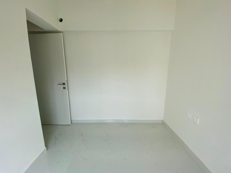 Room, runwal-gardens 1.5 Bedroom 505 Sq.Ft. Apartment In Dombivli East Thane 8522104