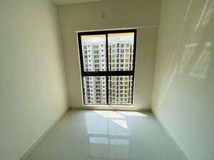 Room in 1.5 BHK Apartment at Runwal Gardens, Dombivli East – for Sale