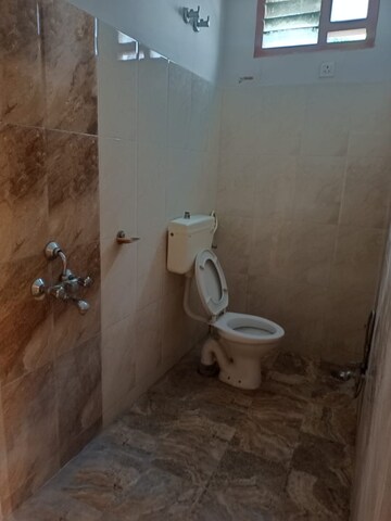 Attached Bathroom in 2 BHK Builder Floor at Begumpet – for Rent