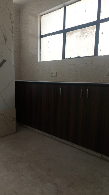Kitchen in 2 BHK Builder Floor at Sri Aurobindo Marg – for Rent
