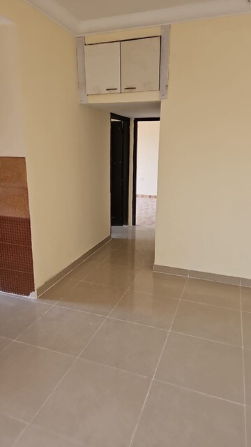 Room in 2 BHK Apartment at Antriksh Golf View, Sector 78 – for Rent