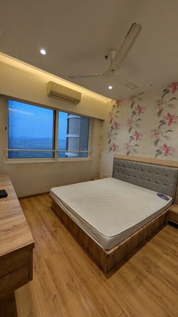 Bedroom in 2 BHK Apartment at Lodha Fiorenza, Goregaon East – for Rent