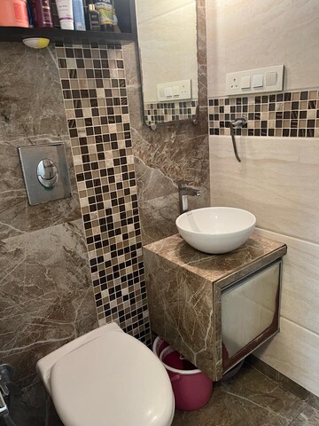 Bathroom in 1 BHK Apartment at Tardeo – for Rent