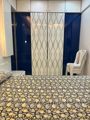 Bedroom in 1 BHK Apartment at Tardeo – for Rent