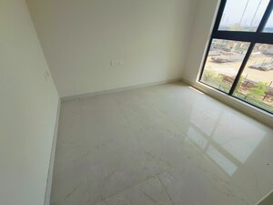 Room in 1.5 BHK Apartment at Runwal Gardens, Dombivli East – for Sale