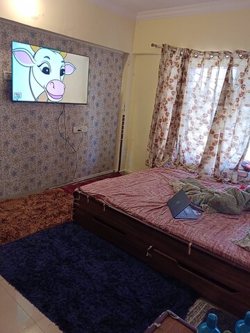 Bedroom in 3 BHK Apartment at Shiv Shrishti CHS, Powai – for Rent