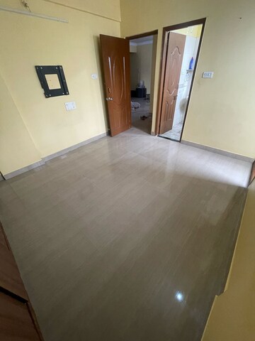 Room in 3 BHK Apartment at Hosakerehalli – for Sale
