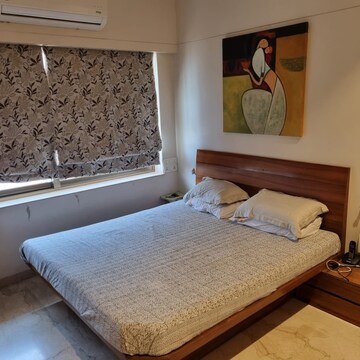 Bedroom in 2 BHK Apartment at Wellingdon View, Tardeo – for Rent