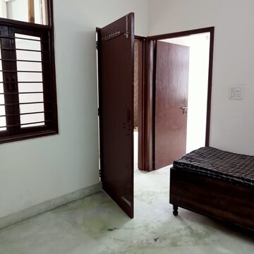 Bedroom in 3 BHK Builder Floor at Adchini – for Rent