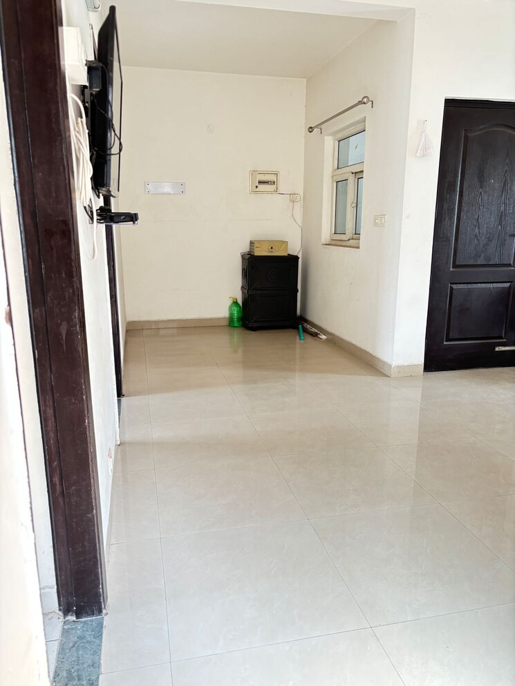 Room, bptp-park-elite-floors 3 Bedroom 250 Sq.Ft. Builder Floor In Sector 85 Faridabad 8523027
