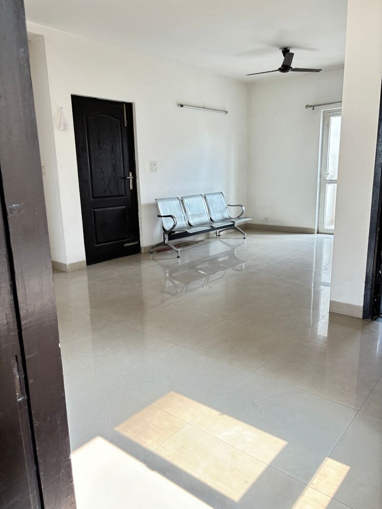 Room, bptp-park-elite-floors 3 Bedroom 250 Sq.Ft. Builder Floor In Sector 85 Faridabad 8523027