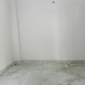 Room in 3 BHK Builder Floor at Adchini – for Rent
