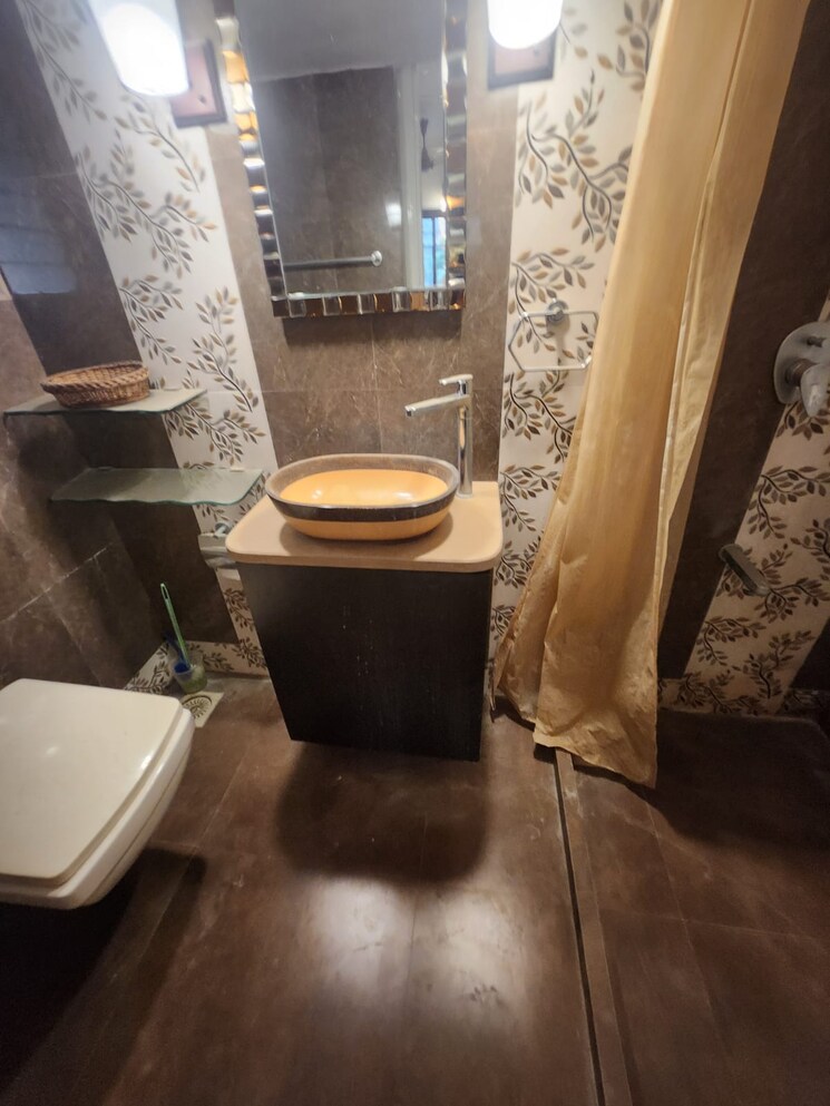 Bathroom, adani-western-heights-sky-apartments 4 Bedroom 1630 Sq.Ft. Apartment In Andheri West Mumbai 8523043