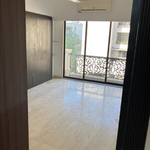 Bedroom in 3 BHK Apartment at Khar West – for Sale