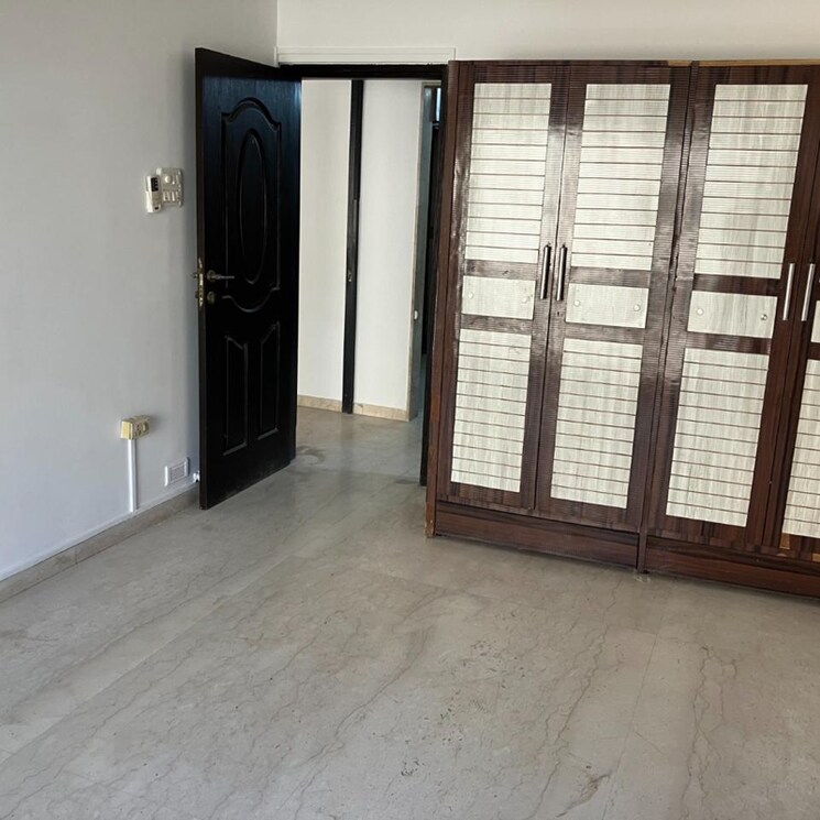 Room, khar west 3 Bedroom 1070 Sq.Ft. Apartment In Khar West Mumbai 8524247