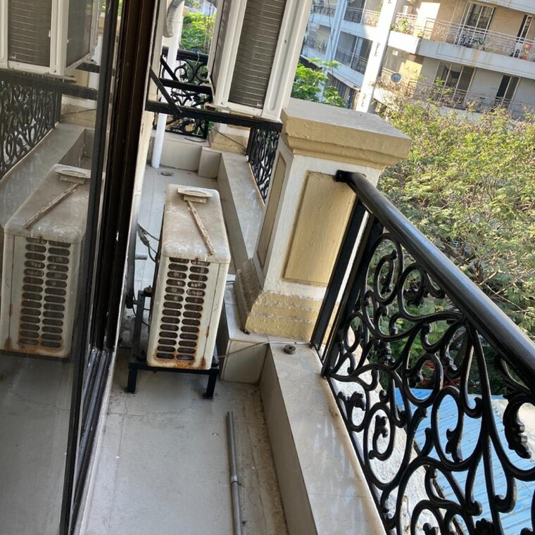 Balcony, khar west 3 Bedroom 1070 Sq.Ft. Apartment In Khar West Mumbai 8524247