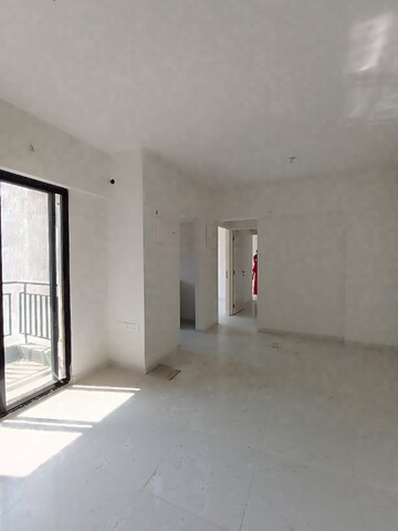2 BHK Apartment For Rent in Runwal Gardens, Dombivli East