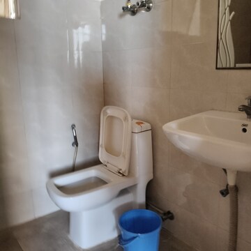 Bathroom in 2 BHK Apartment at Suncity Avenue 102, Sector 102 – for Rent