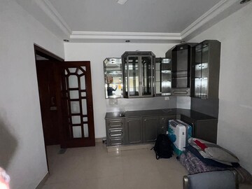 Room in 1 BHK Apartment at Bandra West – for Rent