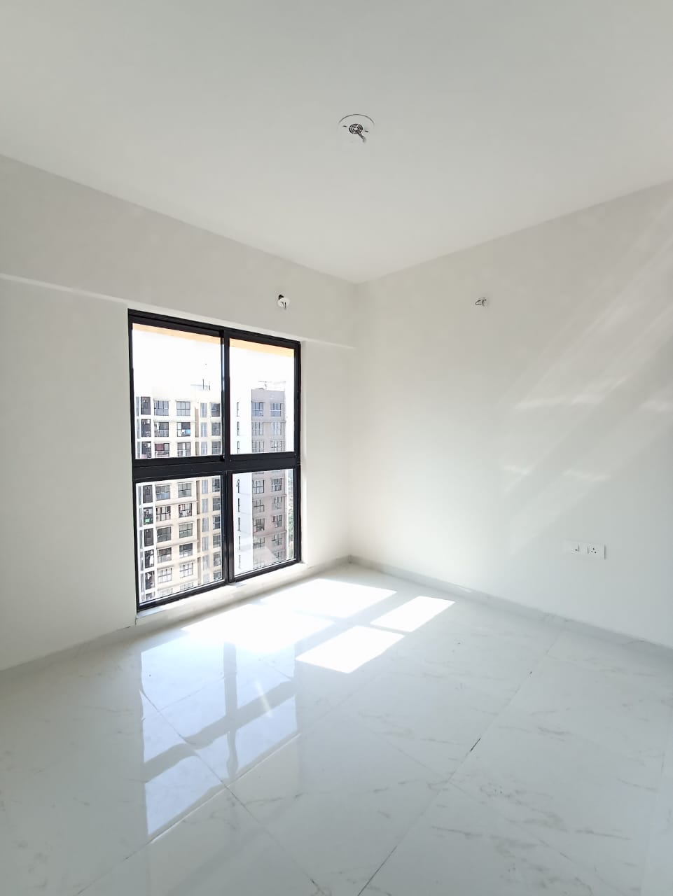 2 BHK Apartment For Sale in Runwal Gardens