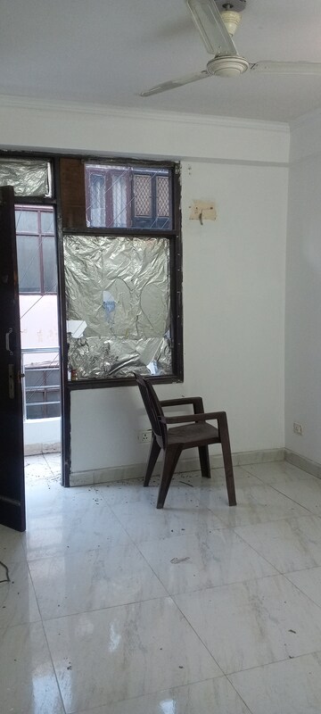 Room in 2 BHK Apartment at Paryavaran Complex – for Rent