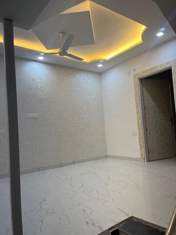 Room in 3 BHK Independent House at Shri Ram City 1, Bisrakh Jalalpur – for Sale