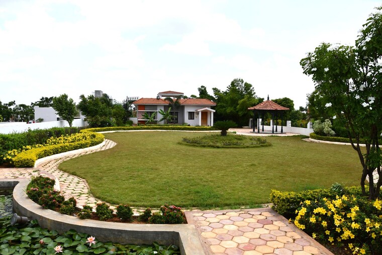 Garden, fortune-butterfly-city  220 Sq.Yd. Plot In Kadthal Hyderabad 8523339